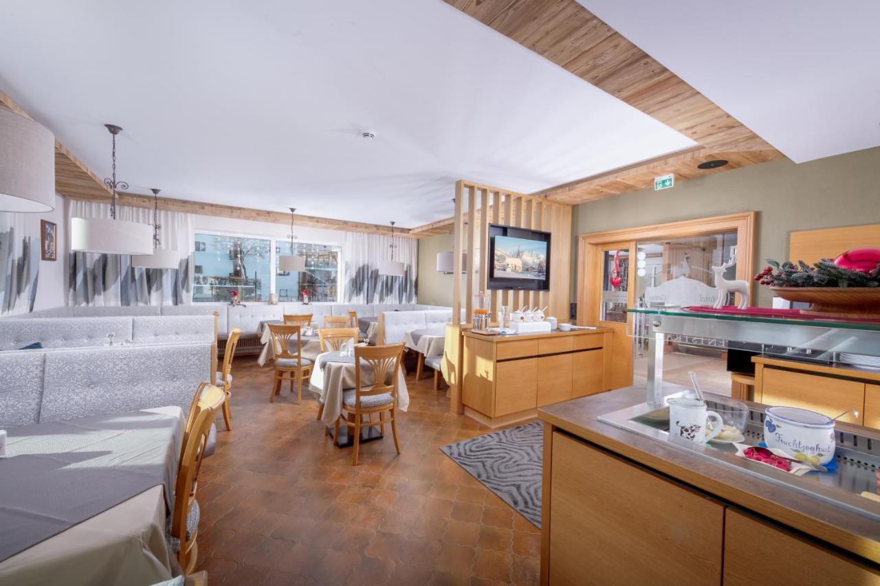 Hotel Garni Entstrasser Kitzbühel Buitenkant foto